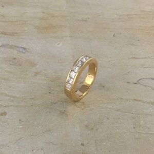 Anillo Oro Amarillo Con Diamantes Talla Princesa