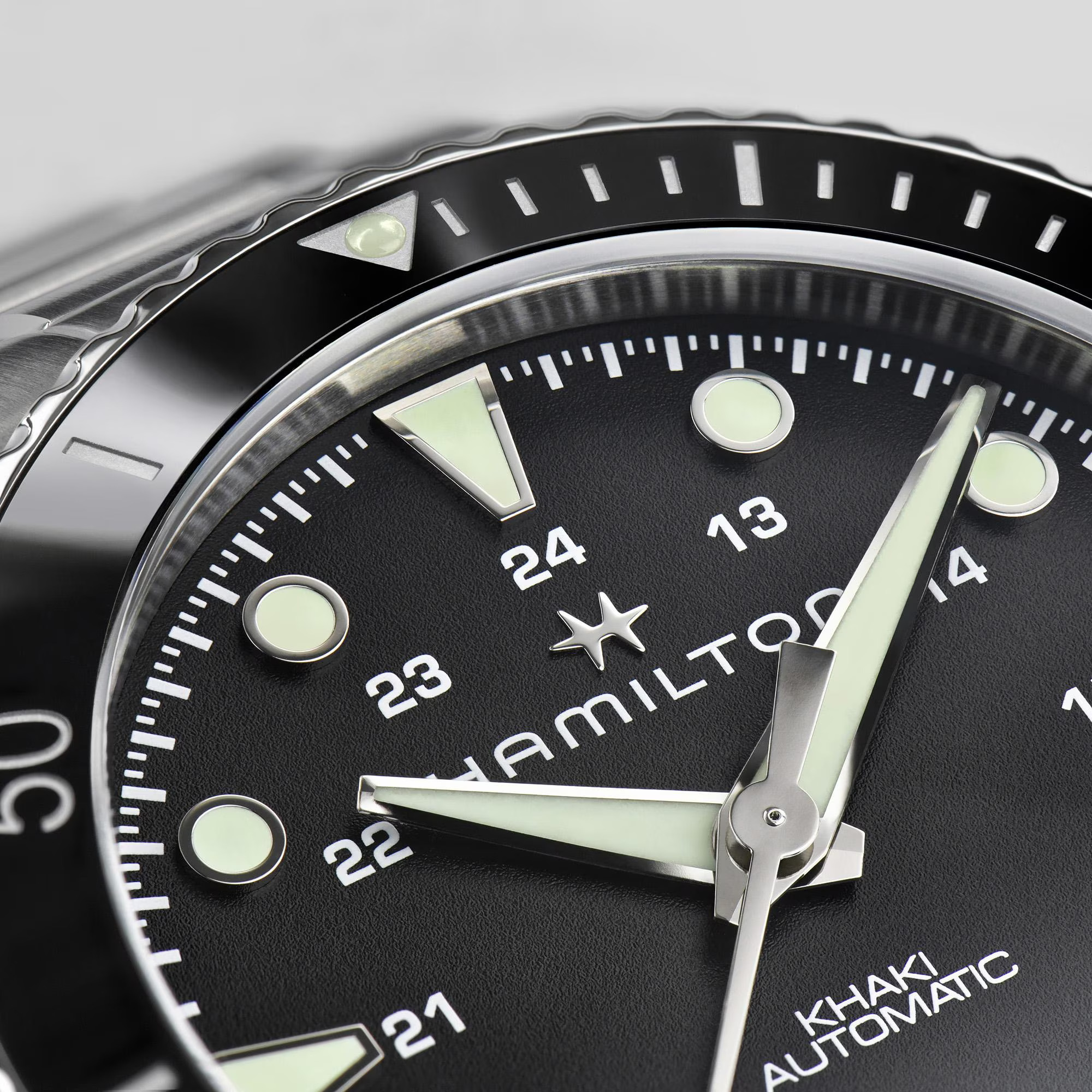 Reloj Hamiloton Khaki Navy Scuba Auto Ref.H82515130 - Imagen 5