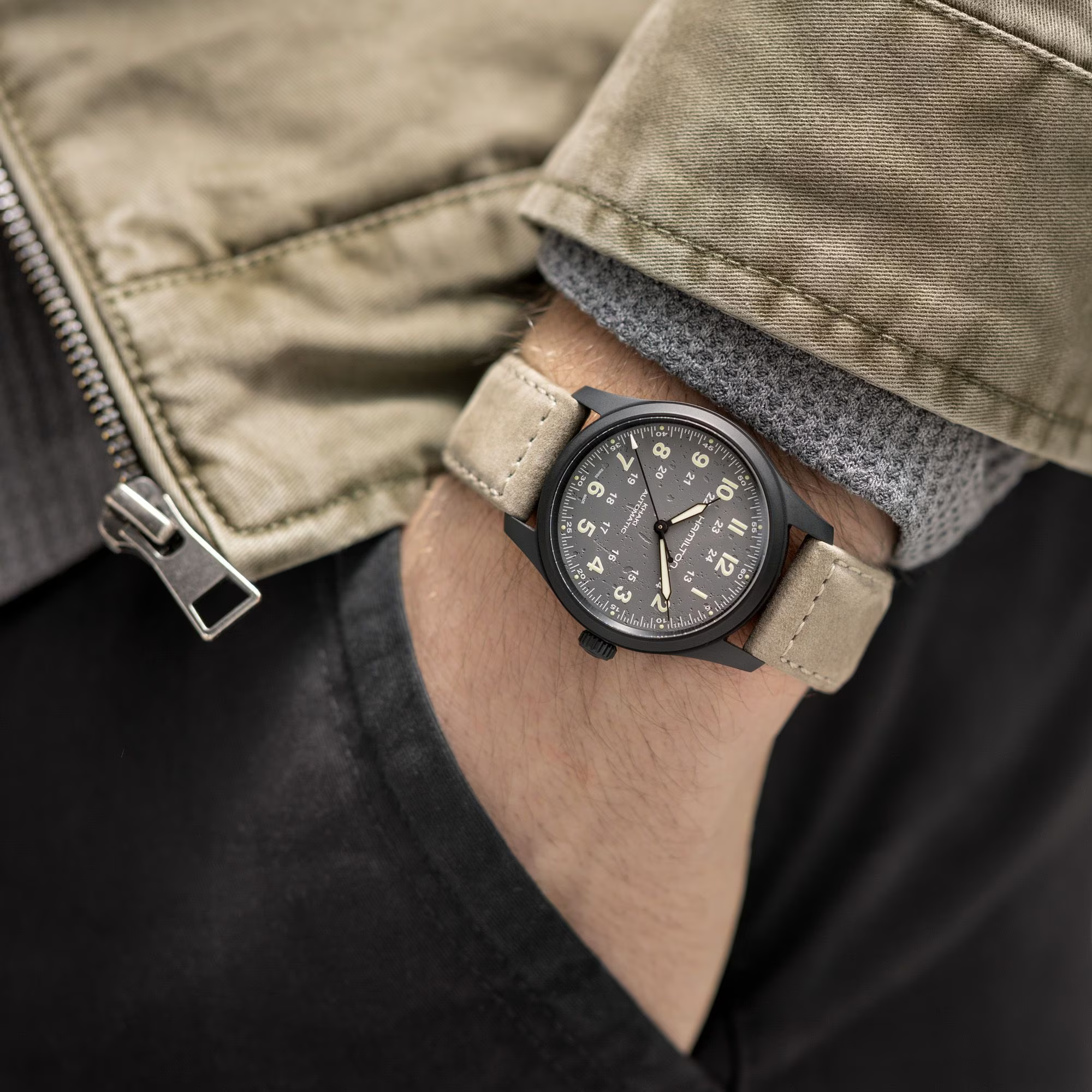 Reloj Hamilton Khaki Field Titanium Auto Ref. H70215880 - Imagen 6