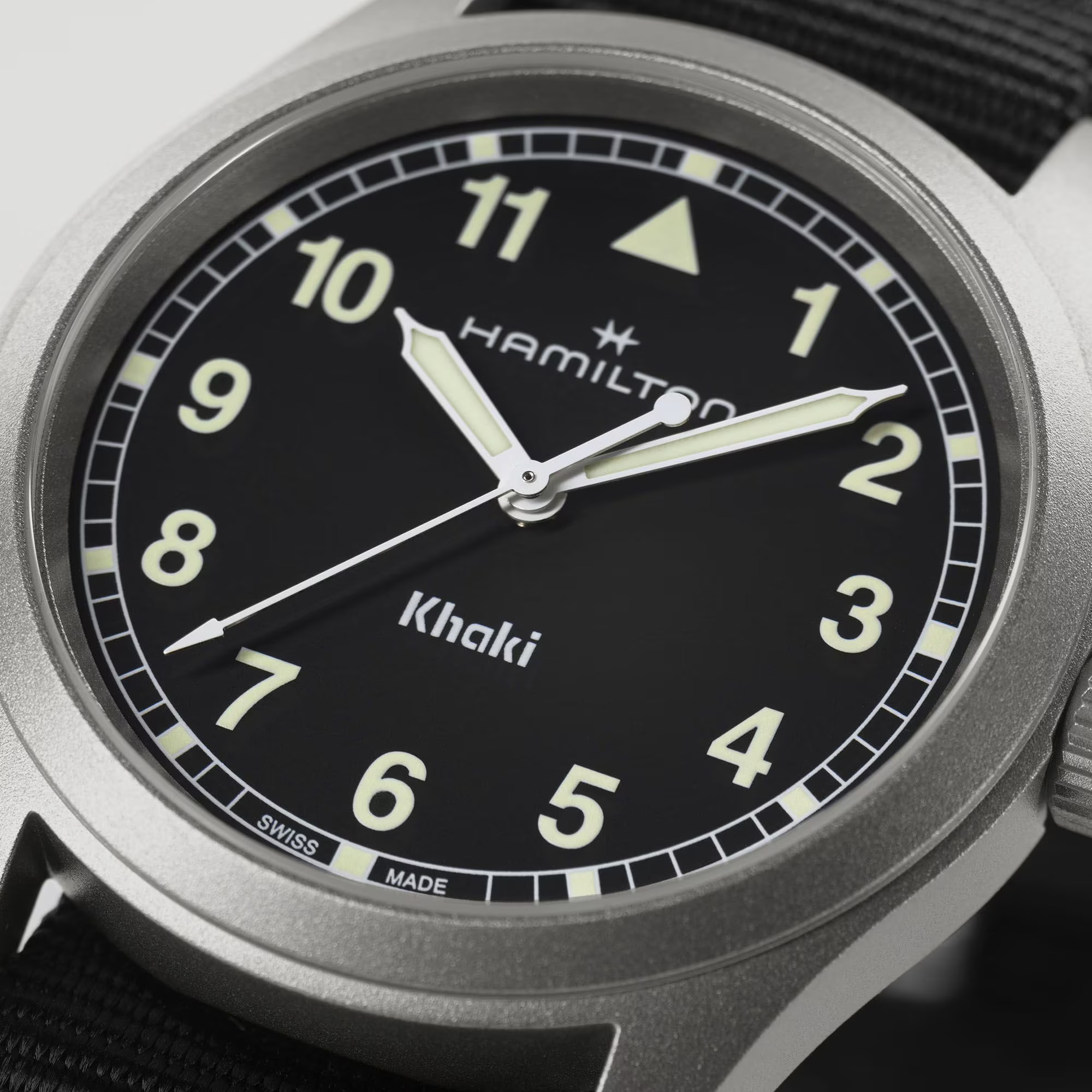 KHAKI FIELD QUARTZ 38 MM H69401430 - Imagen 4